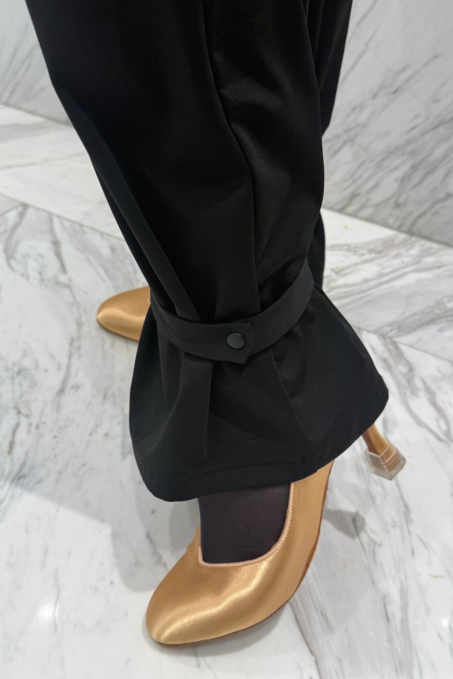 Collection9    ベルベット付きブラックパンツ
